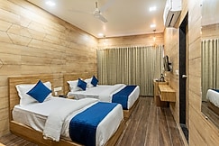 HOTEL NOBLE INN, Ahmedabad