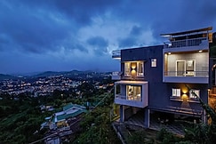 Cloud walk by Xplore Indo 4 BR Villa, Coonoor