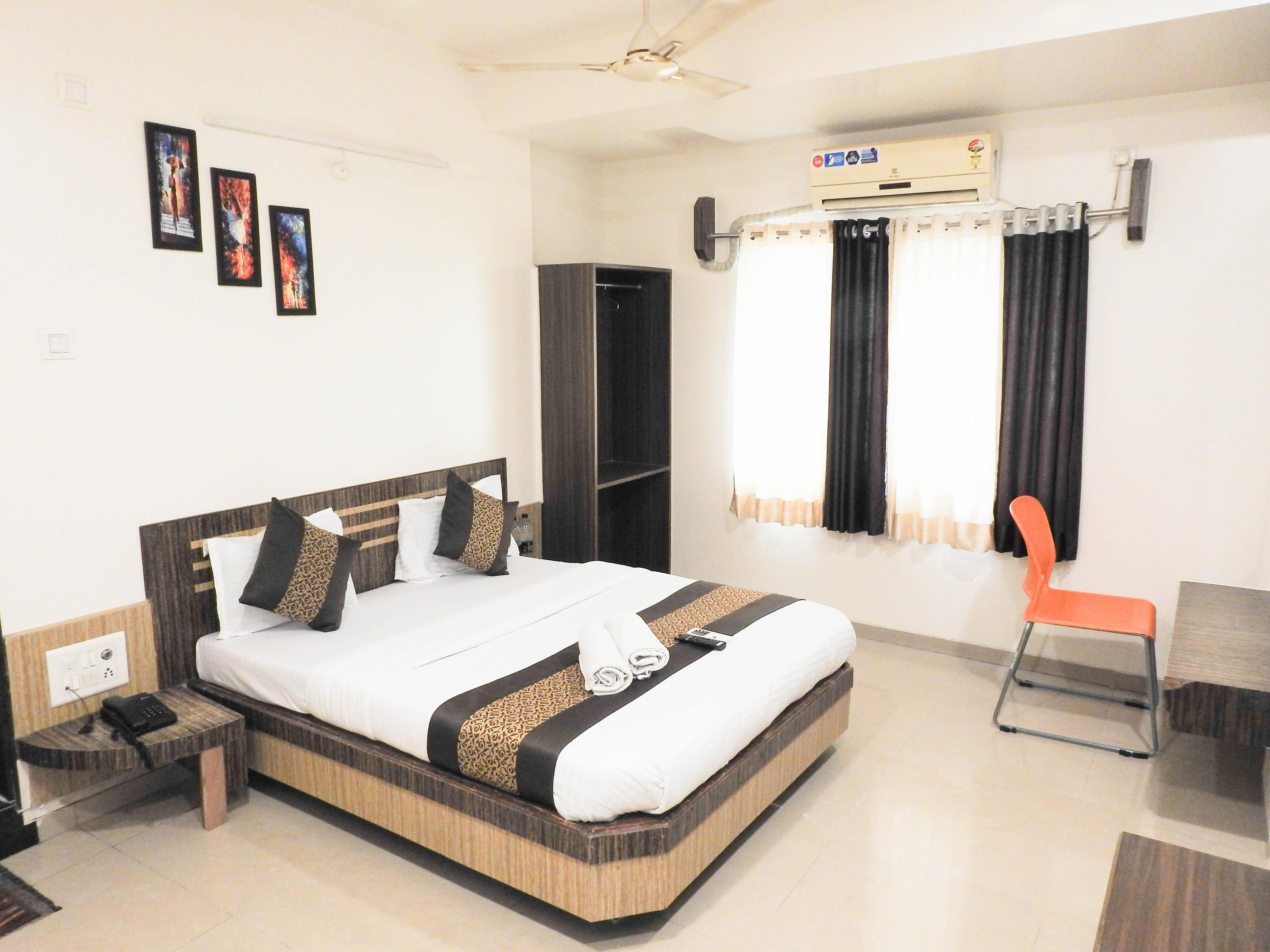 Double Bed Room. A.C 1
