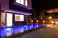 LA Castle by Cosmos Stays, Lonavala