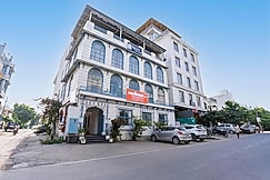 Footprint Luxe Udaipur- A Boutique Hostel Near Lake Pichola, Udaipur