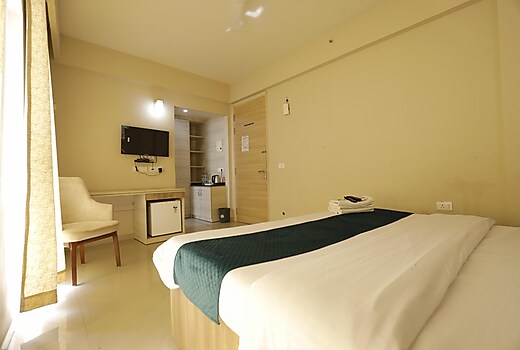 Krishna Nandu Room