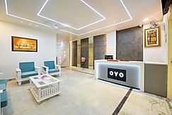 Hotel O Galaxy, Noida