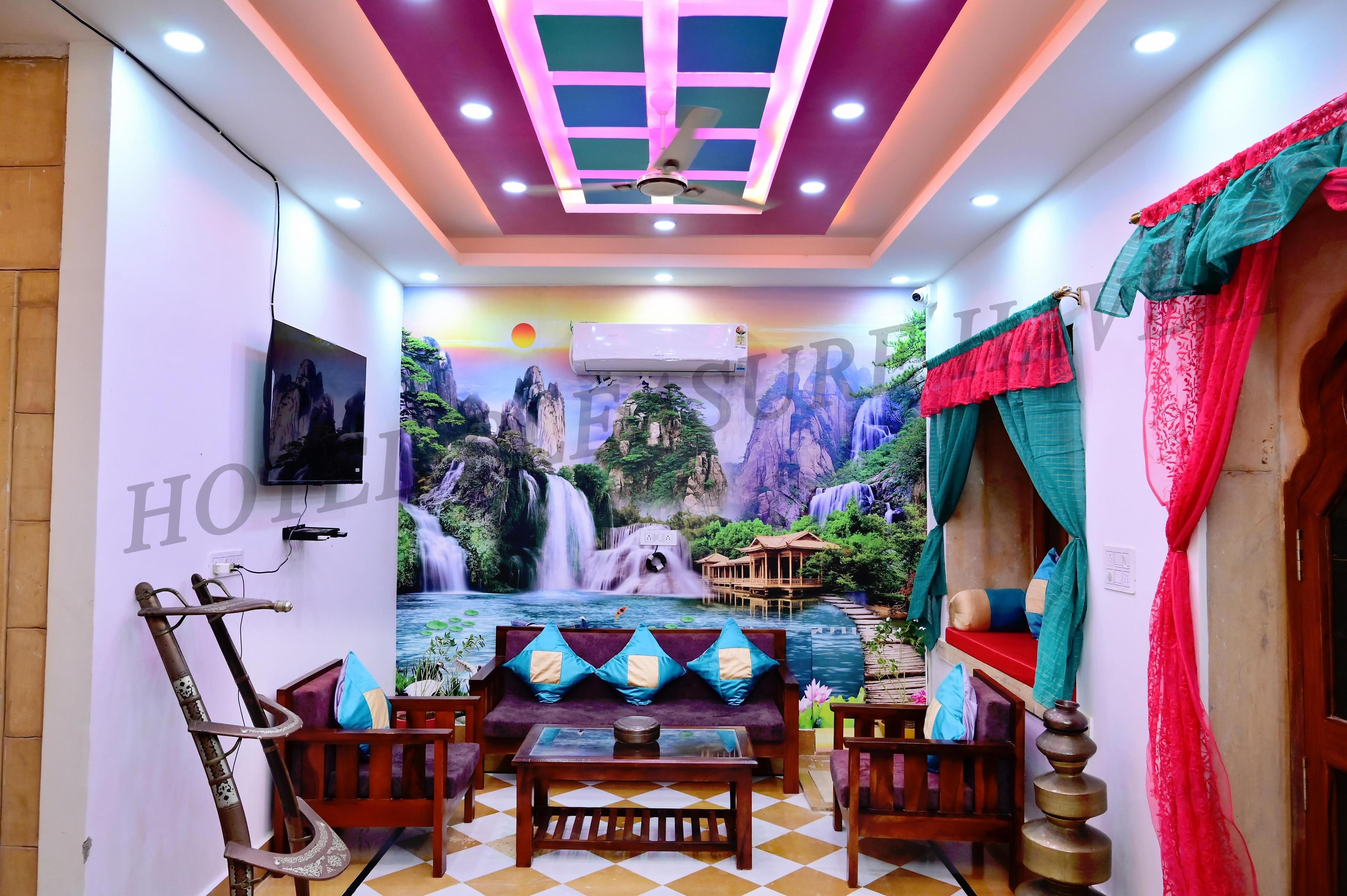 Hotel Pleasure Haveli - Tap to explore photos