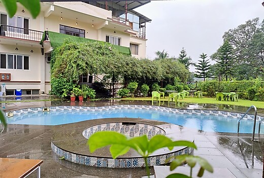 Vella Vista Boutique Stay | Pool | Valley Views