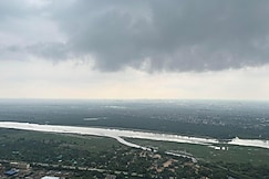 Skyline   43rd floor river view apartment, Noida