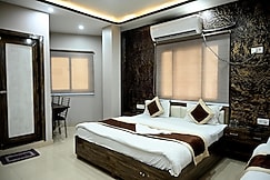 Nanak Palace Guest House, Varanasi