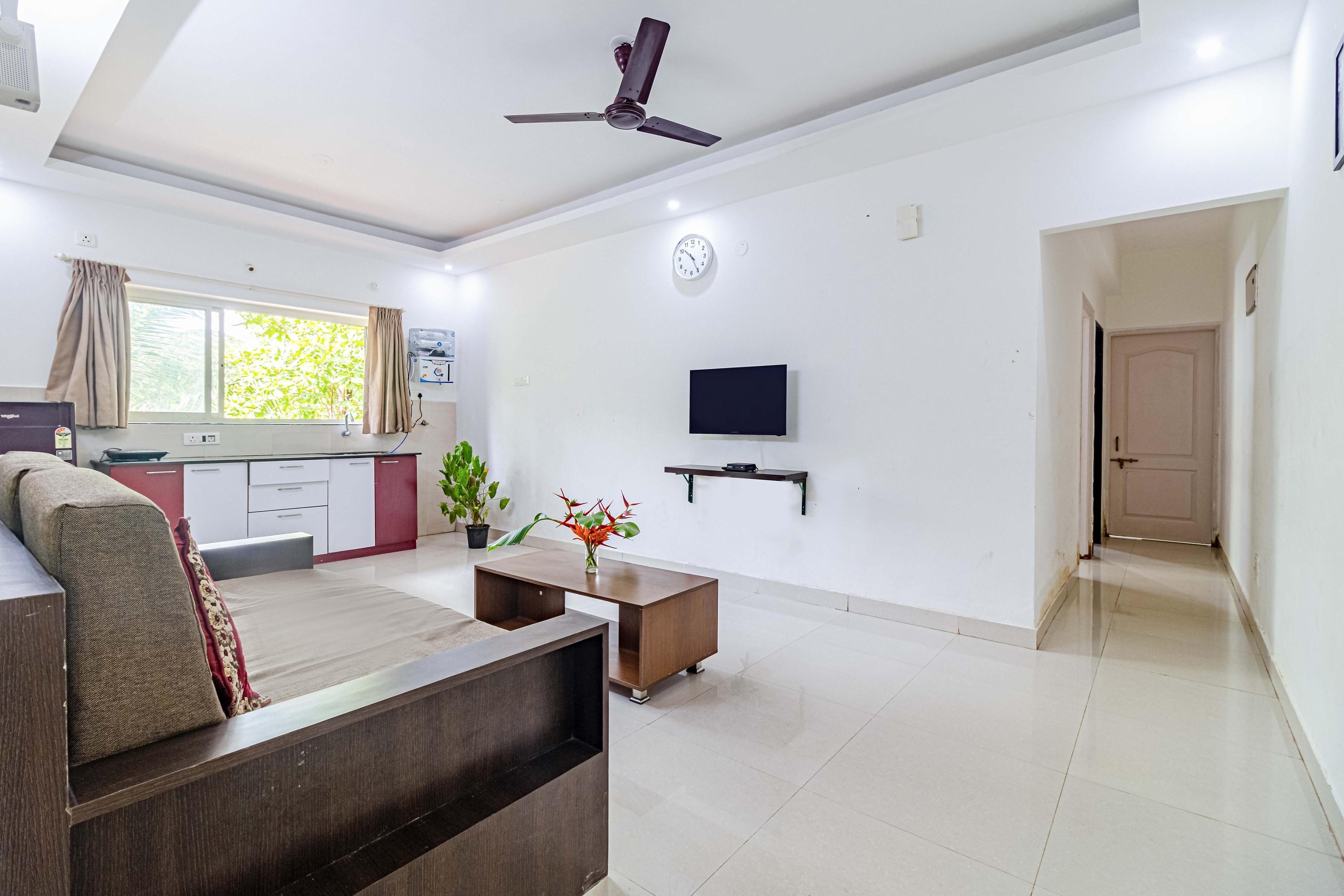 Elegant 2bhk stay with pool near the major beaches - Tap to explore photos
