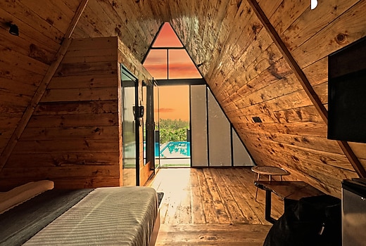 Privy Stays- Rooftop Cabin