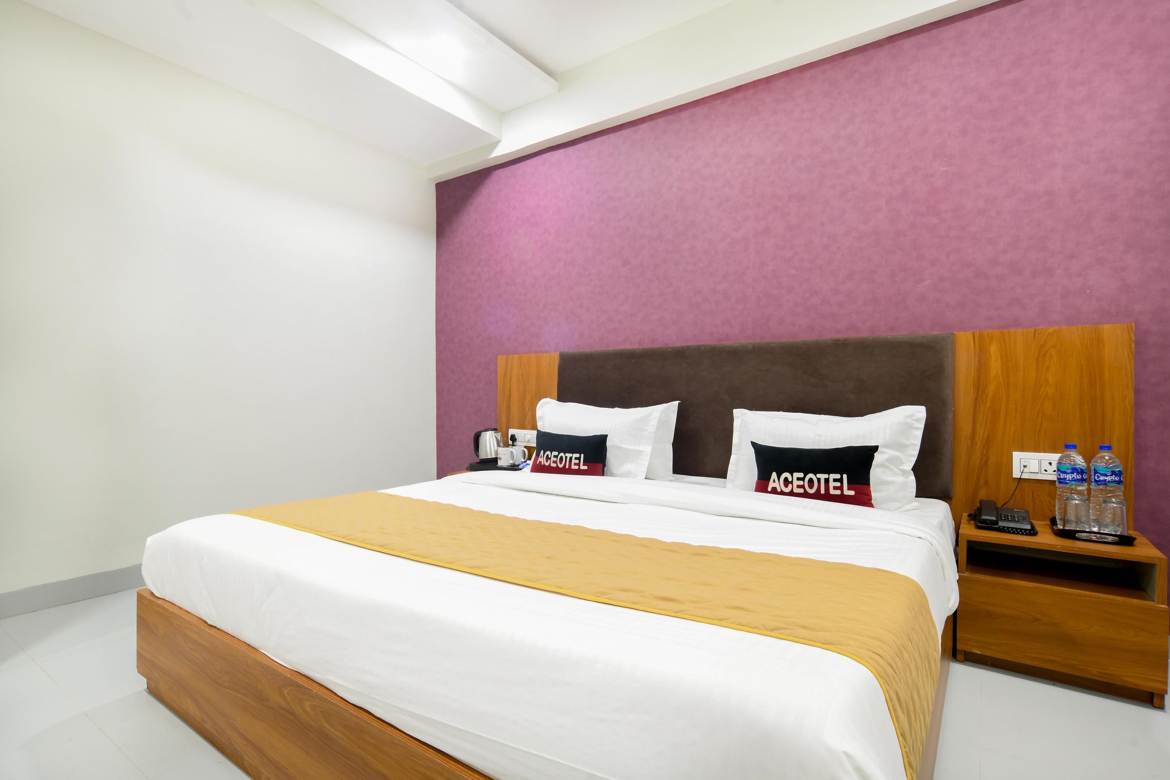 Aceotel Inn, Vijay Nagar - Tap to explore photos
