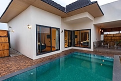 2BHK Pool Villa by Palm Villa | BBQ | Patio, Amritsar