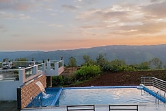 Strawberry King Resort, Mahabaleshwar