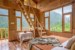 Mountain Top Duplex cottage, Jibhi