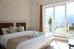Hotel Yog Tapovan - Mountain View Room, Rishikesh