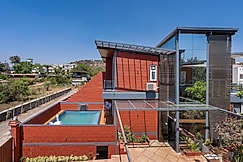 SaffronStays Hobbes, Khopoli