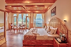 Manali Manor, Manali