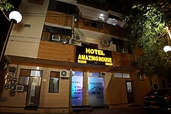 Hotel Amazing House- Rohini Sector 25, Delhi
