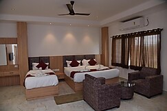 HOTEL PUSHPANJALI VILLA, Katihar