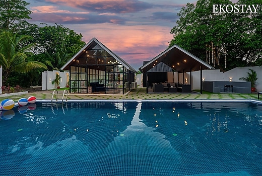 EKOSTAY - Oakwood Chalet