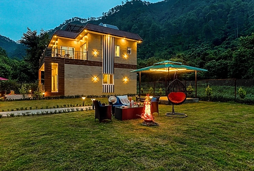 Alaya Stays 3 BHK with Lush Garden & Gazebo | Avasa