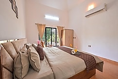 Green Acres by Deshco Holidays