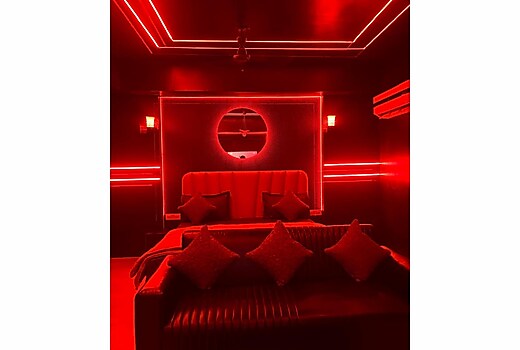 THE AMERIN - ALL BLACK Deluxe 1BHK Apartment