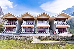 Whispering Pines Resort, Lachung