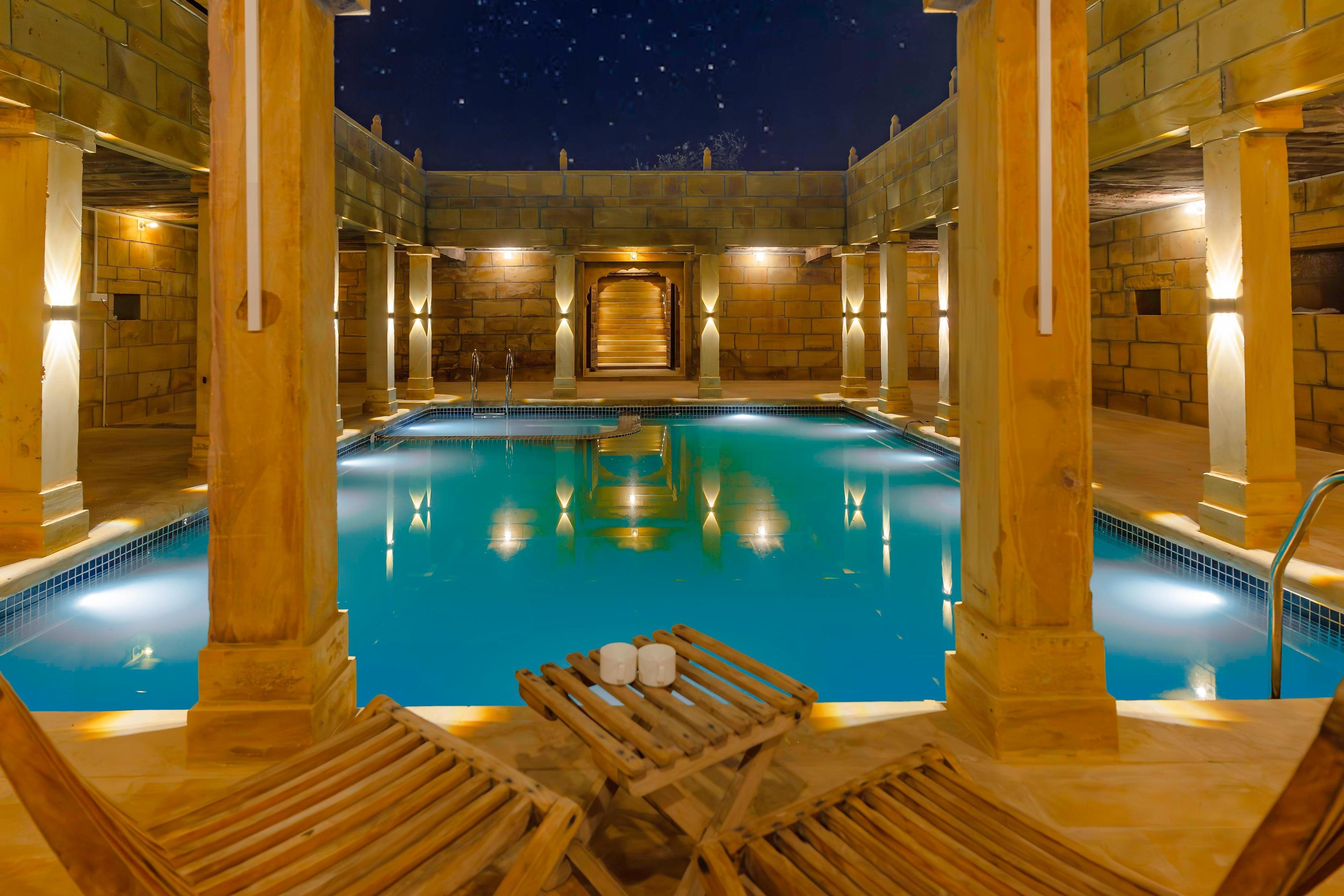 SIA Resort - Luxury Camp Sam Sand Dunes - Tap to explore photos