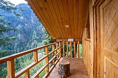 Treehut On The Summit in Tandi, Jibhi