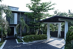 Holiday Island Boutique Villas, Varkala