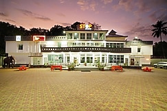 Stop by Zone, Gorumara National Park, Lataguri