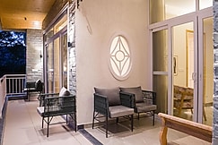 ELIVAAS 3 BHK with pool & Gaming Room | Alpine Nook, Kasauli