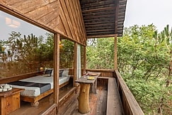 Wooden Cottage With Balcony, Chail