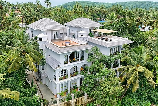 Luxe 4 BHK Pvt Pool & Pet Friendly villa