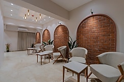 Hotel The Grand Suites, Ahmedabad