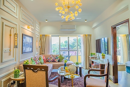 Alaya Stays 2 BHK with Balcony, 5 mins drive to Beach | Veera marina