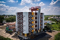 Punekar Bhavan, Akkalkot