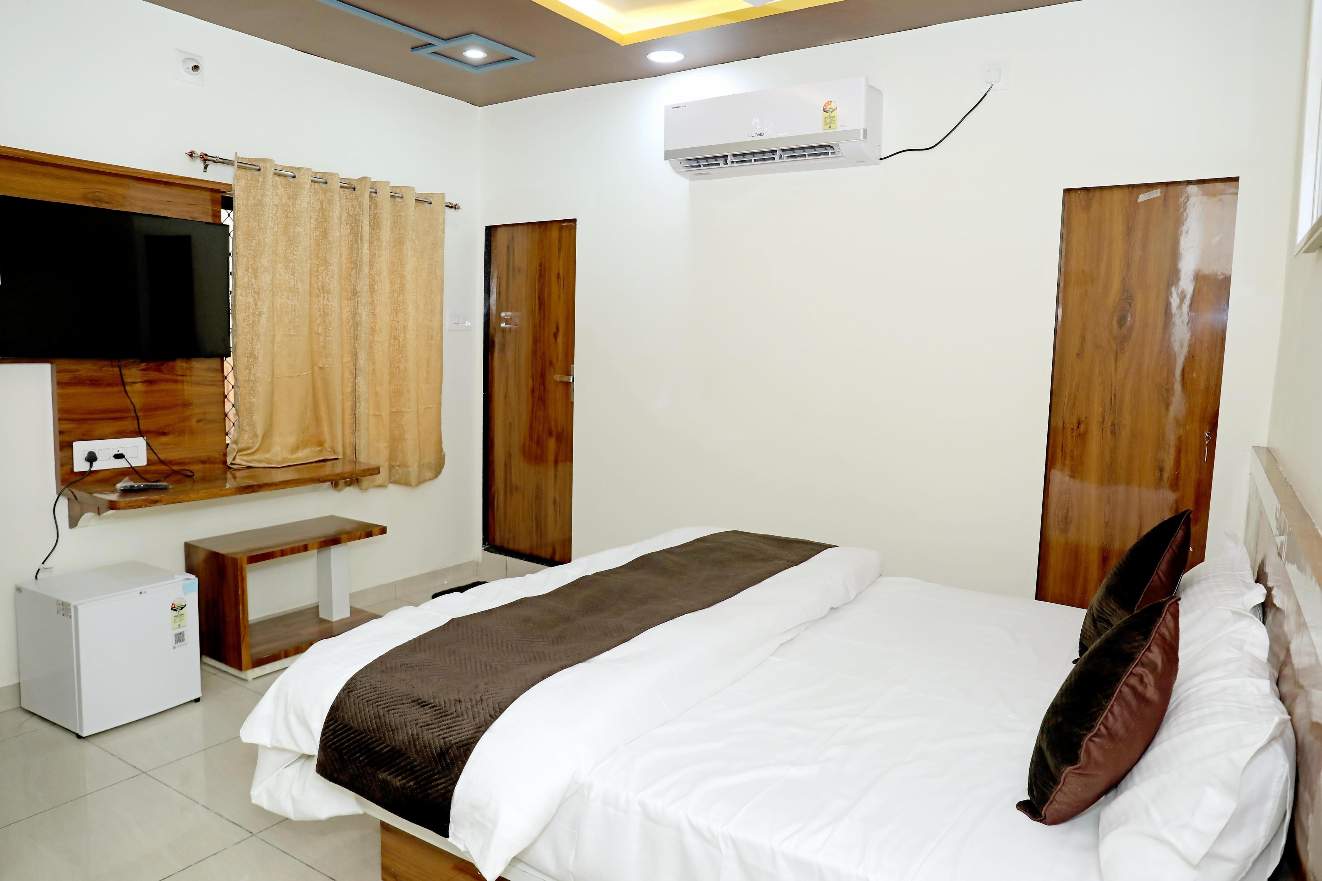 Radhe Krishna Hotel And Restaurant - Tap to explore photos
