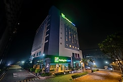 Holiday Inn Express Greater Noida Knowledge Park, Greater Noida
