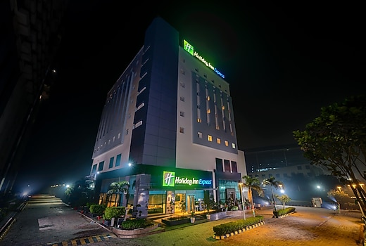 Holiday Inn Express Greater Noida Knowledge Park