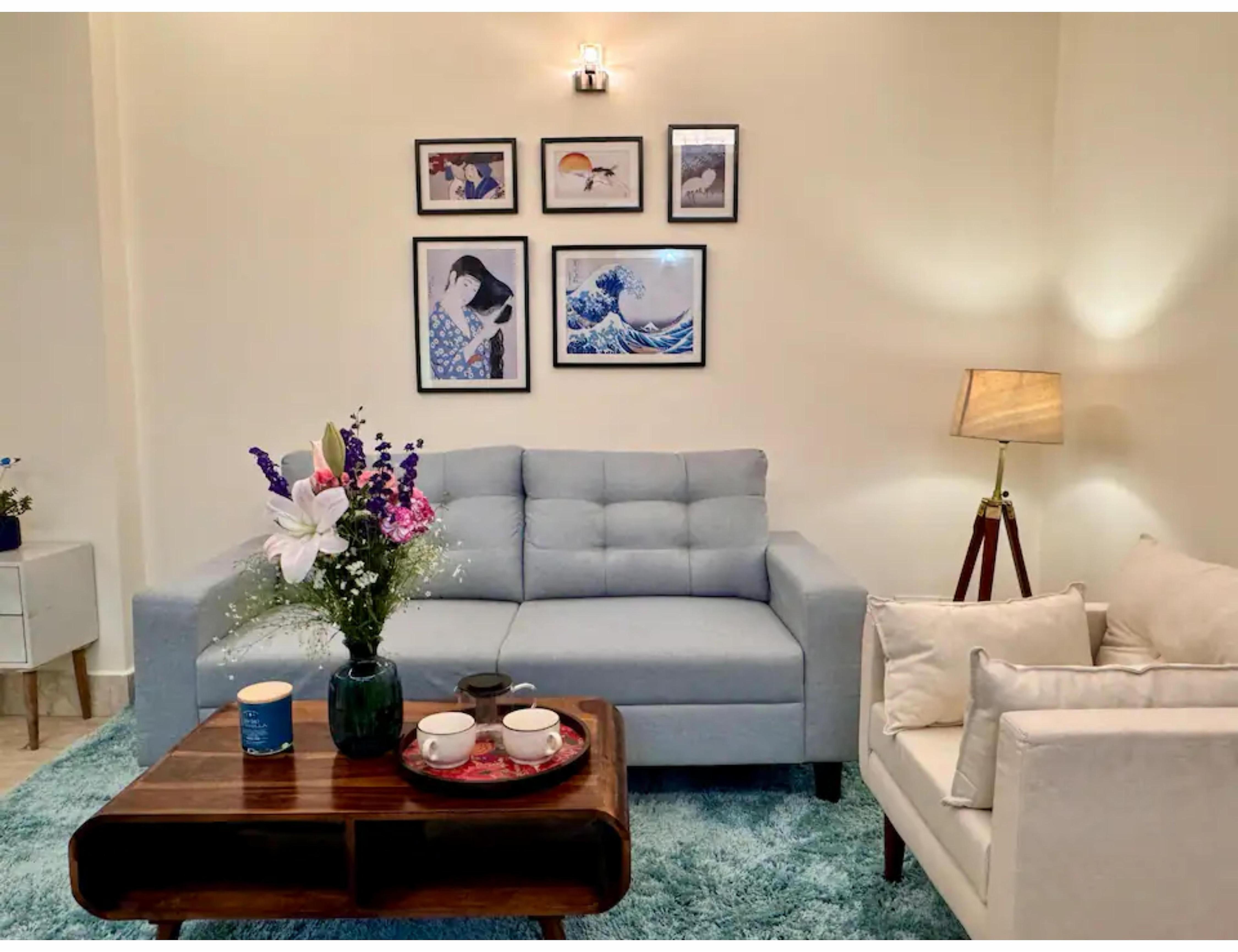 The Lush Homes Sukhdev Vihar/ New Friends Colony | 4BHK APARTMENT - Tap to explore photos