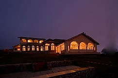 Emerald Stays Ooty by VOYE HOMES, Coonoor