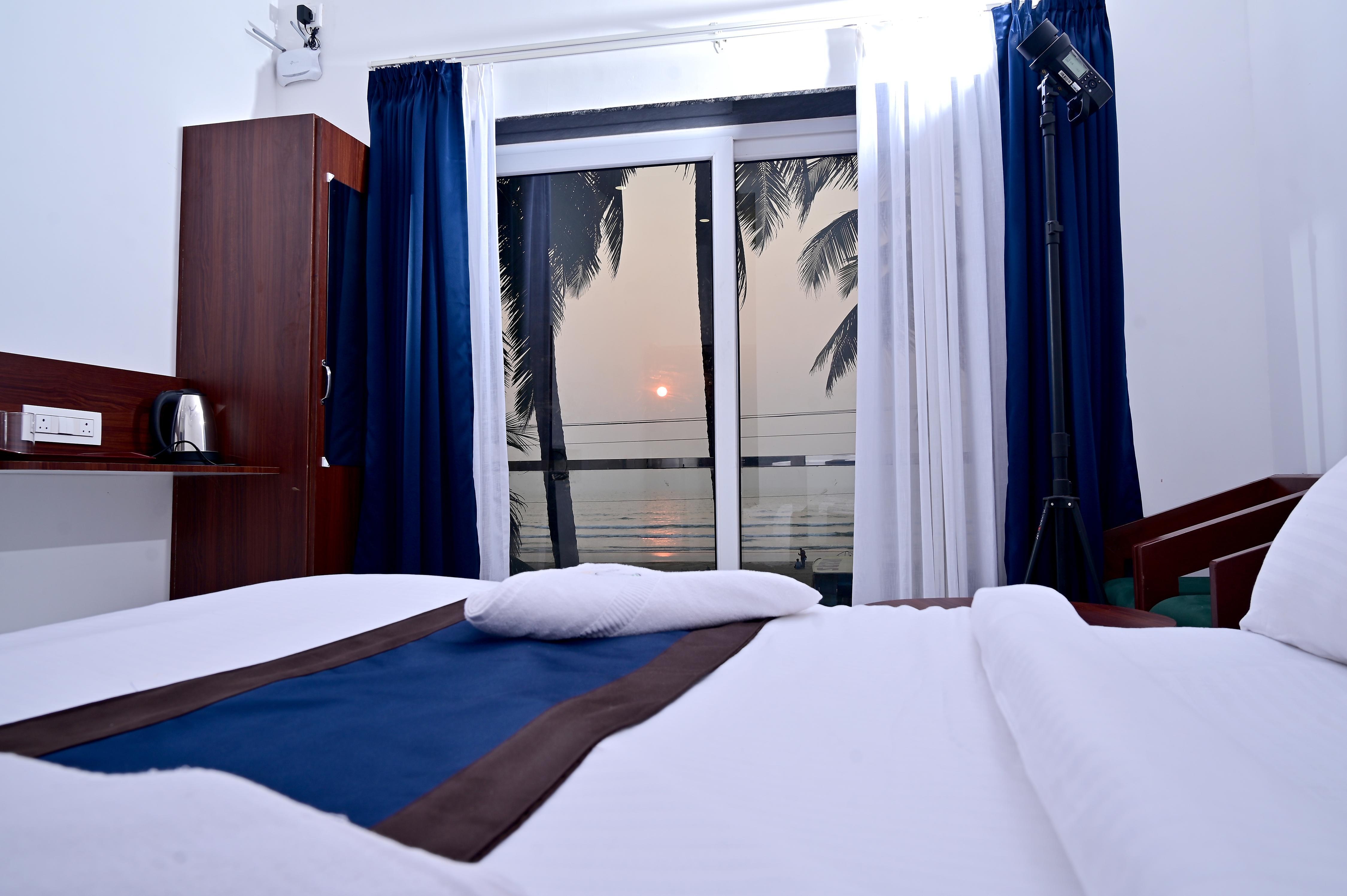 Sun & Sand Luxury Stays Sea View - Tap to explore photos