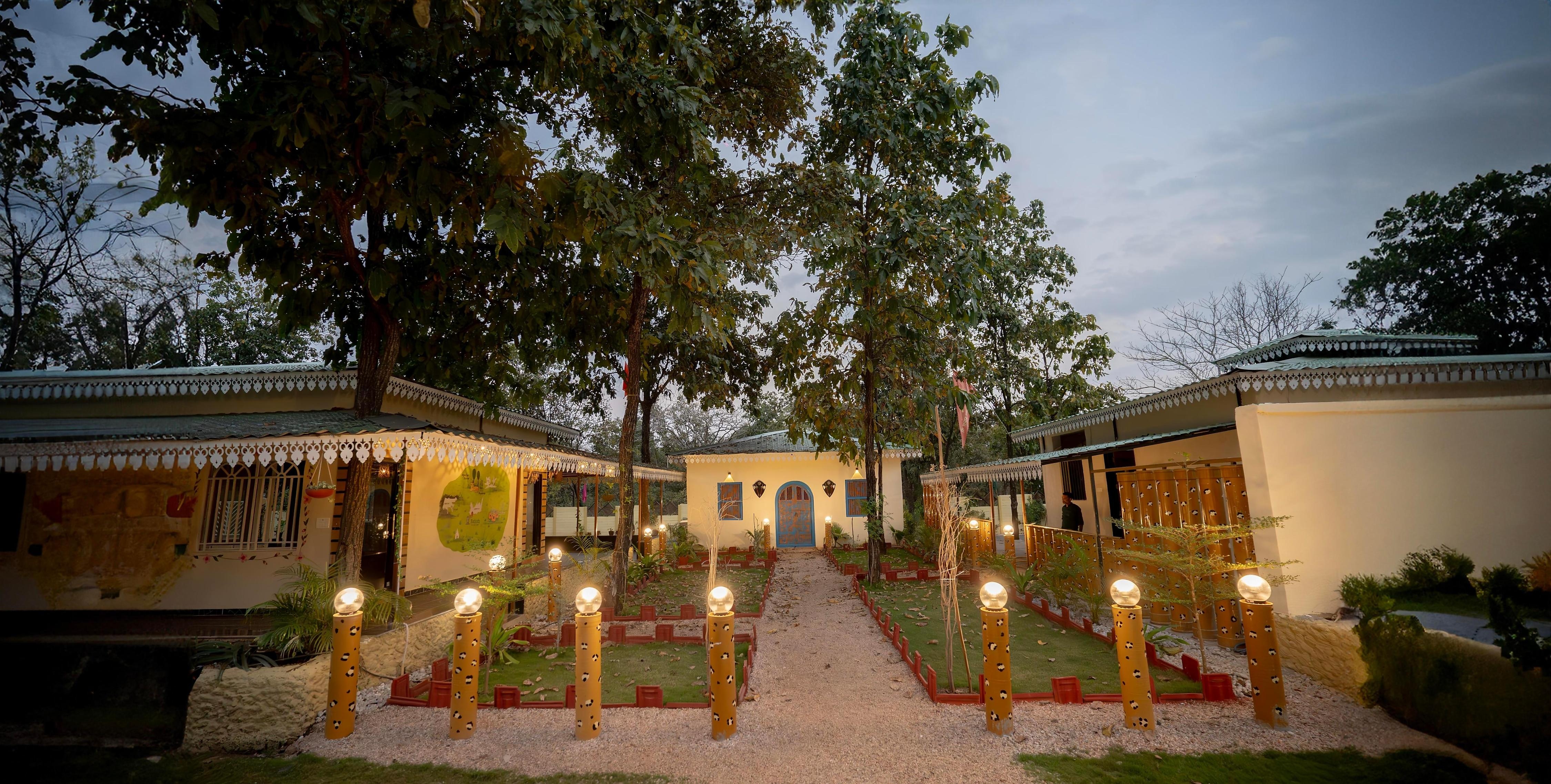 Palash The Jungle Resort - Tap to explore photos