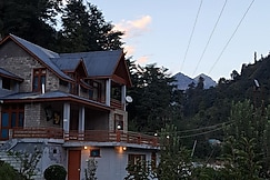 DHARROHAR HOMESTEAD, Manali