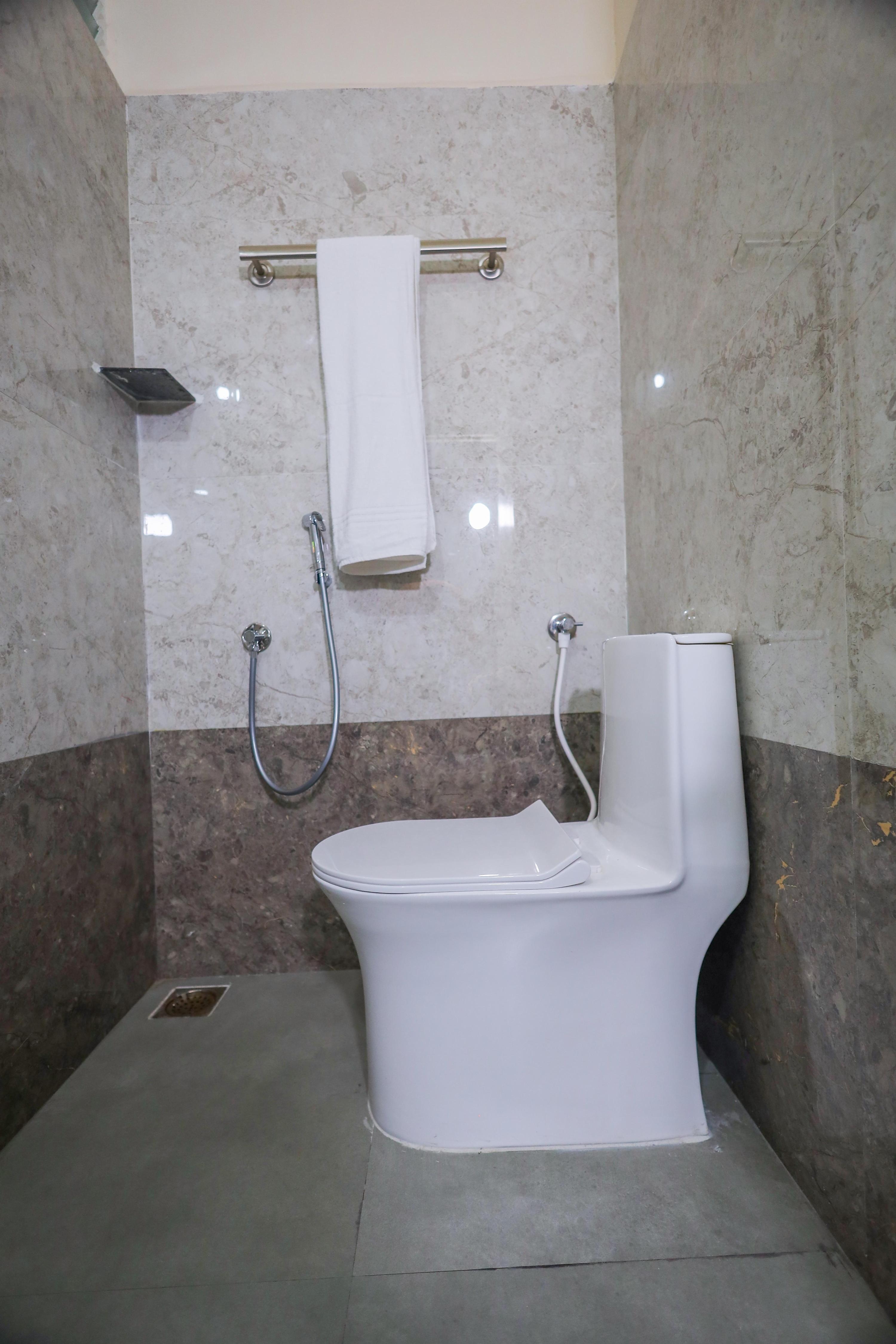 Vasantham Inn - Tap to explore photos