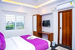 Hotel Skylights, Bangalore