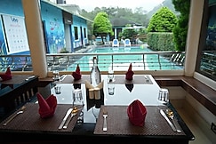 Misty Garden Resort and SPA, Valparai