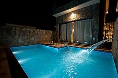 Umber Tree - A Nature Side Heaven Resort, Udaipur