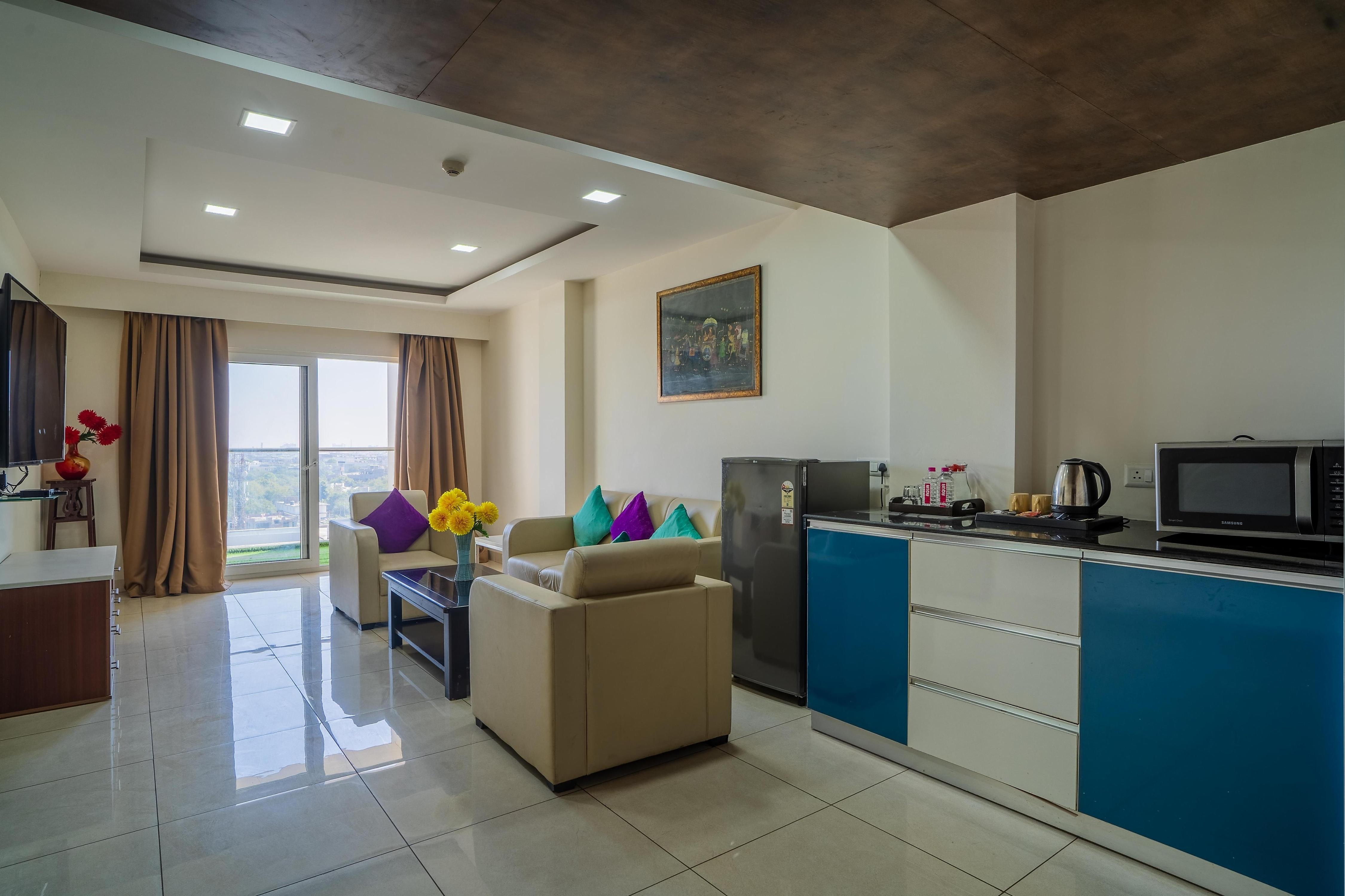 ASTRAVISTA SUITES - Tap to explore photos